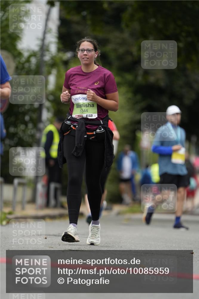 30.08.2026 - Blankeneser Heldenlauf Patografie http://msf.ph/oto/10085959 30.08.2026 10:42:18 Ziel 5195, 5344, 5396, 5774 meine-sportfotos.de