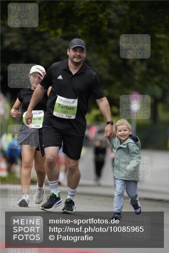 30.08.2026 - Blankeneser Heldenlauf Patografie http://msf.ph/oto/10085965 30.08.2026 10:42:21 Ziel 5195, 5344, 5774 meine-sportfotos.de