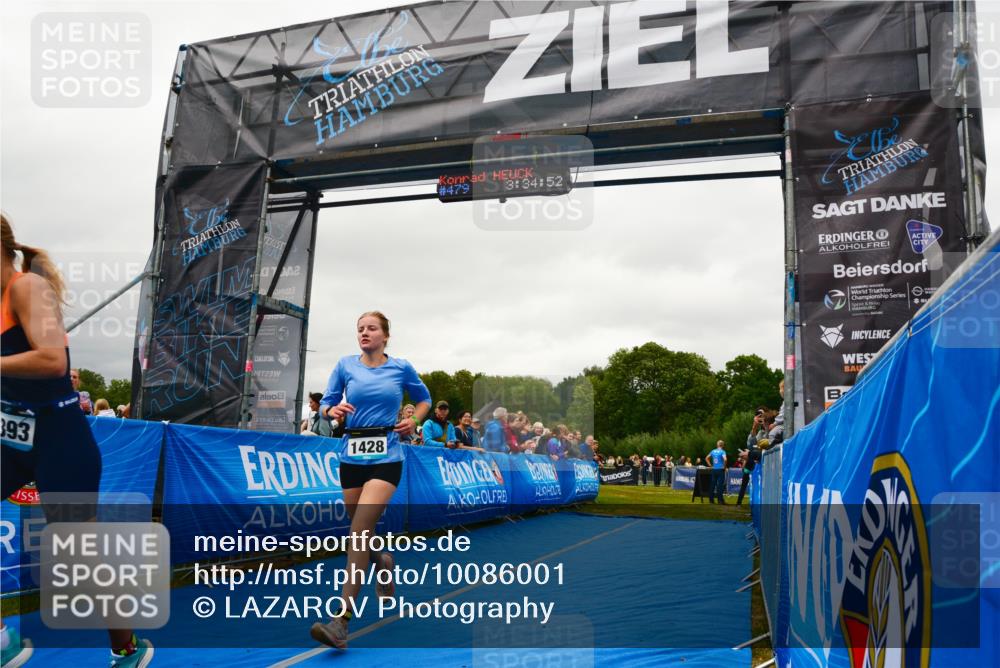 30.08.2026 - Elbe Triathlon Hamburg LAZAROV Photography http://msf.ph/oto/10086001 30.08.2026 11:54:57 Ziel 1393, 1428 meine-sportfotos.de