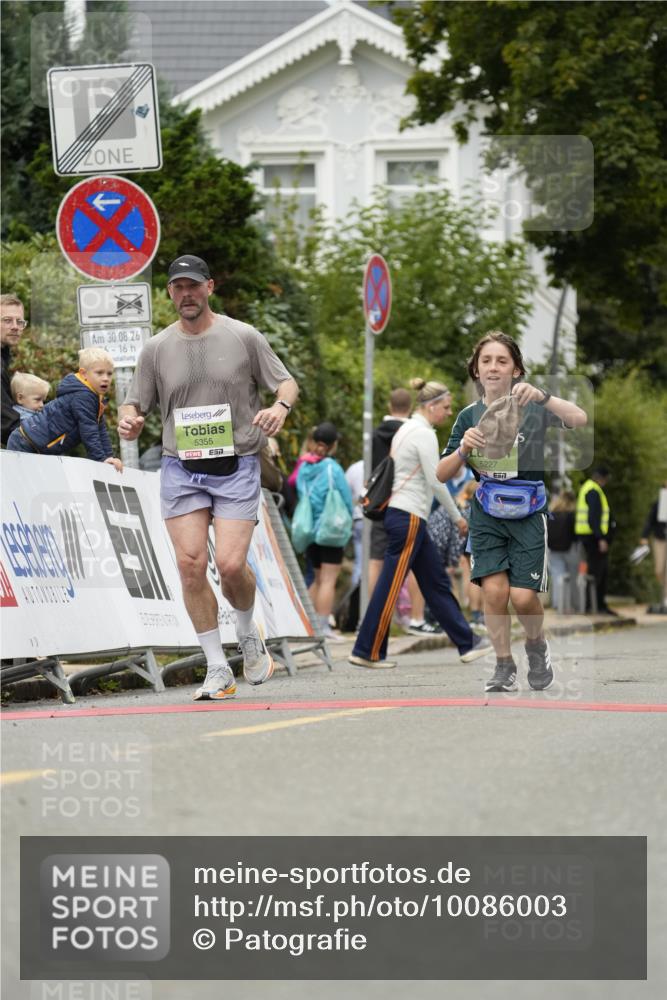 30.08.2026 - Blankeneser Heldenlauf Patografie http://msf.ph/oto/10086003 30.08.2026 10:42:51 Ziel 5227, 5355 meine-sportfotos.de