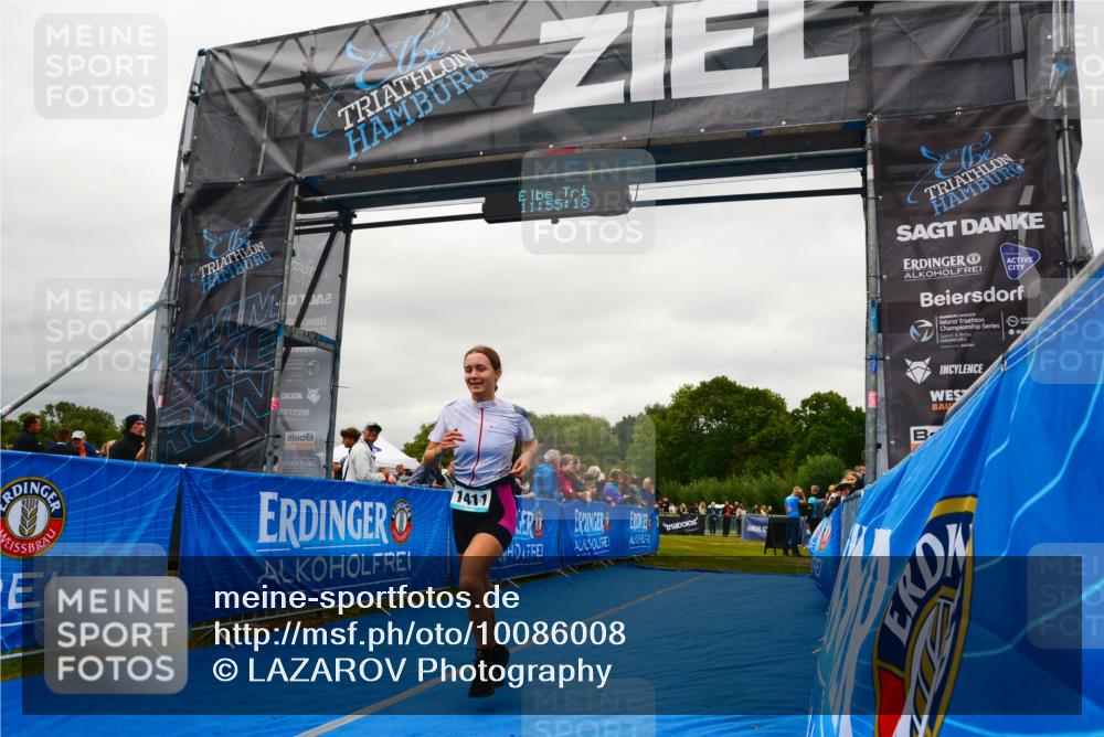 30.08.2026 - Elbe Triathlon Hamburg LAZAROV Photography http://msf.ph/oto/10086008 30.08.2026 11:55:19 Ziel 1411 meine-sportfotos.de