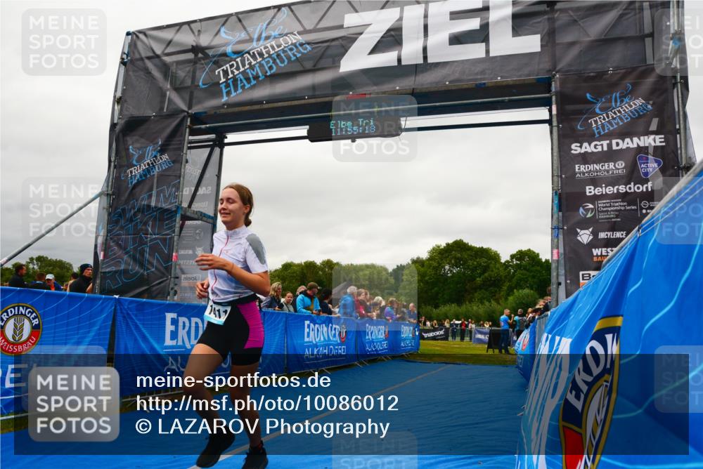 30.08.2026 - Elbe Triathlon Hamburg LAZAROV Photography http://msf.ph/oto/10086012 30.08.2026 11:55:19 Ziel 1411 meine-sportfotos.de