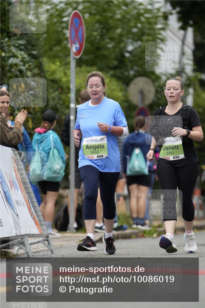 30.08.2026 - Blankeneser Heldenlauf Patografie http://msf.ph/oto/10086019 30.08.2026 10:43:00 Ziel 5091, 5227, 5355, 5442 meine-sportfotos.de