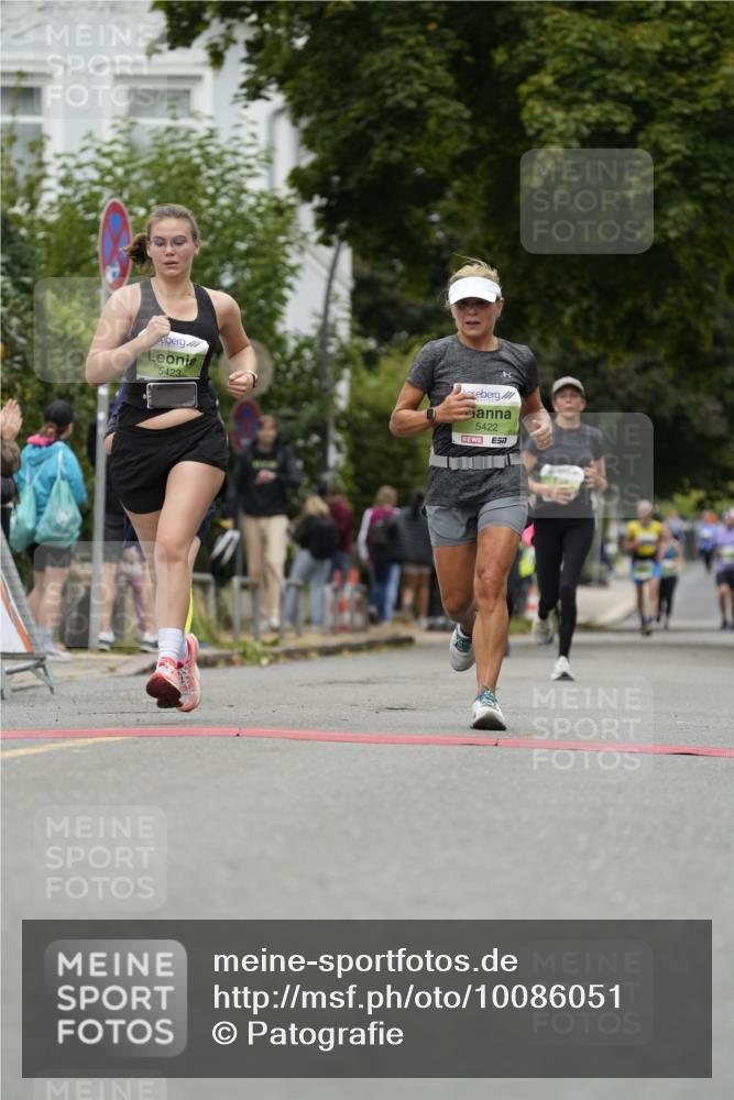 30.08.2026 - Blankeneser Heldenlauf Patografie http://msf.ph/oto/10086051 30.08.2026 10:43:24 Ziel 5375, 5422, 5423, 5714, 5726 meine-sportfotos.de