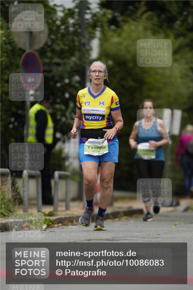 30.08.2026 - Blankeneser Heldenlauf Patografie http://msf.ph/oto/10086083 30.08.2026 10:43:38 Ziel 5099, 5231, 5824 meine-sportfotos.de