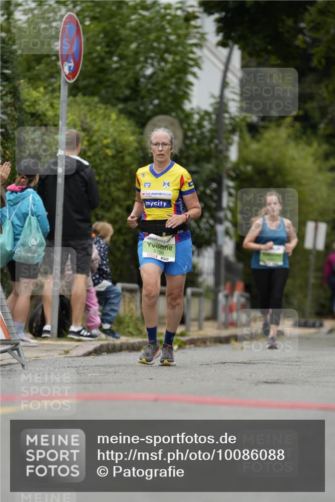 30.08.2026 - Blankeneser Heldenlauf Patografie http://msf.ph/oto/10086088 30.08.2026 10:43:41 Ziel 5099, 5231, 5758, 5824 meine-sportfotos.de