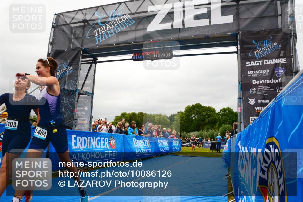 30.08.2026 - Elbe Triathlon Hamburg LAZAROV Photography http://msf.ph/oto/10086126 30.08.2026 11:57:39 Ziel 860, 934, 1304, 1403, 1404 meine-sportfotos.de