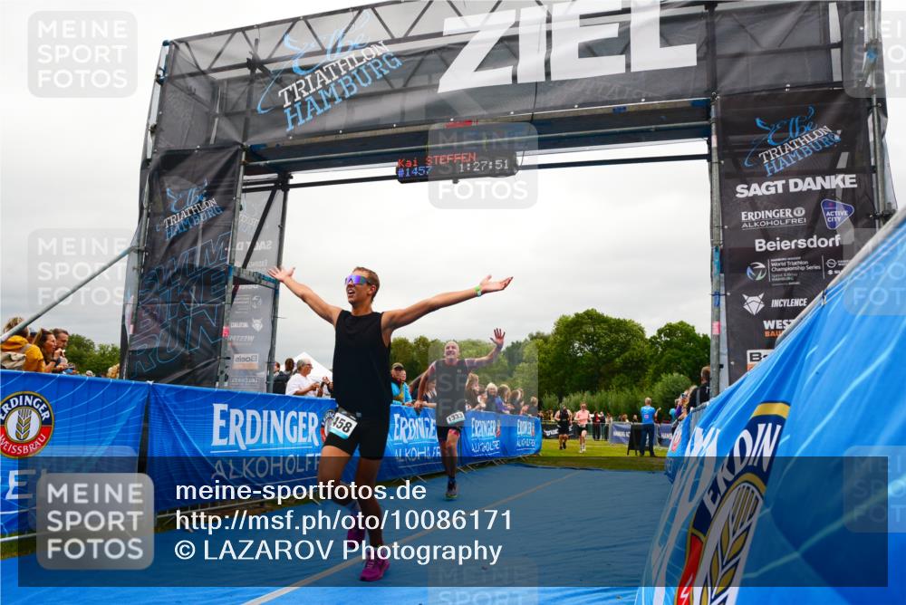 30.08.2026 - Elbe Triathlon Hamburg LAZAROV Photography http://msf.ph/oto/10086171 30.08.2026 11:58:09 Ziel 901, 962, 1181, 1333, 1458 meine-sportfotos.de