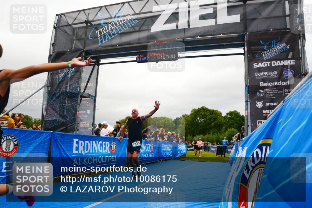 30.08.2026 - Elbe Triathlon Hamburg LAZAROV Photography http://msf.ph/oto/10086175 30.08.2026 11:58:10 Ziel 901, 962, 1181, 1333, 1458 meine-sportfotos.de