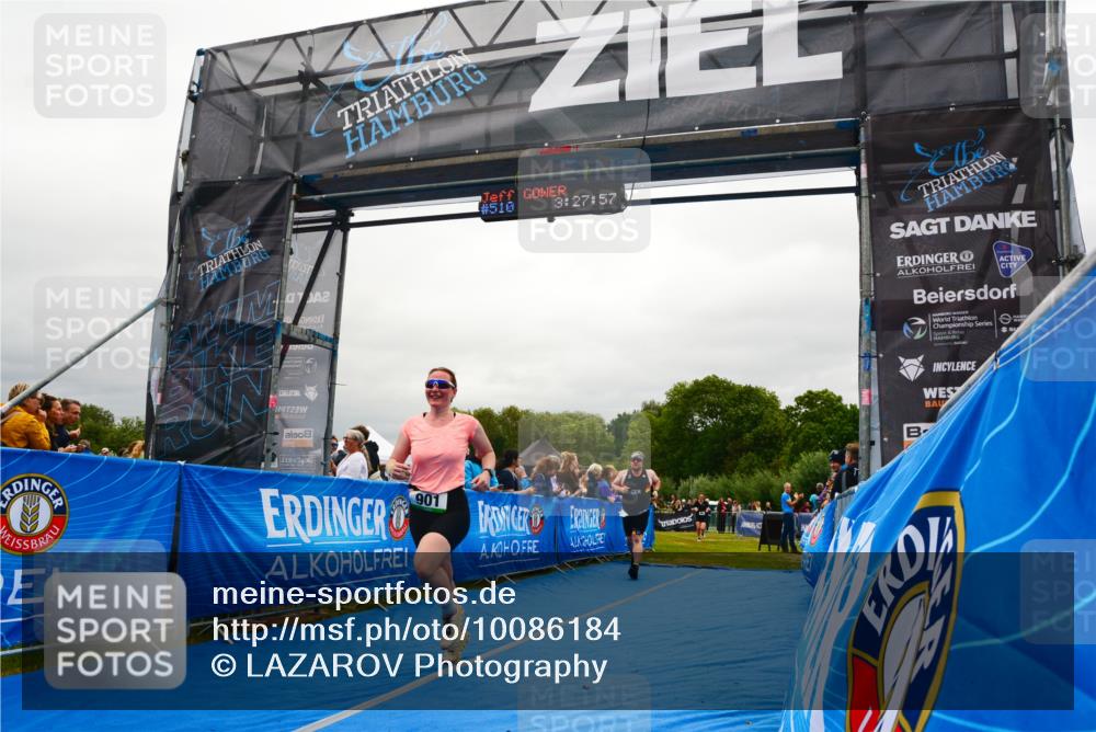 30.08.2026 - Elbe Triathlon Hamburg LAZAROV Photography http://msf.ph/oto/10086184 30.08.2026 11:58:15 Ziel 897, 901, 1181 meine-sportfotos.de