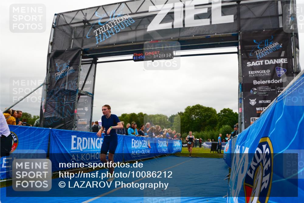 30.08.2026 - Elbe Triathlon Hamburg LAZAROV Photography http://msf.ph/oto/10086212 30.08.2026 11:58:32 Ziel 940, 1462, 1496, 1575 meine-sportfotos.de