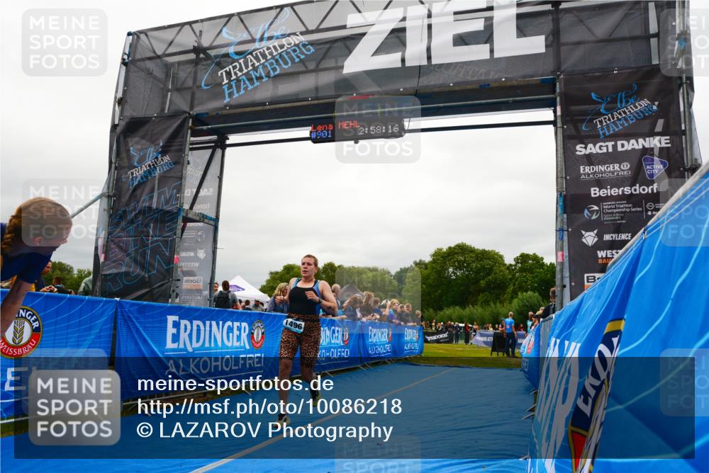 30.08.2026 - Elbe Triathlon Hamburg LAZAROV Photography http://msf.ph/oto/10086218 30.08.2026 11:58:36 Ziel 1496 meine-sportfotos.de