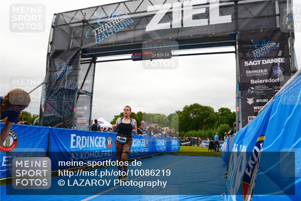 30.08.2026 - Elbe Triathlon Hamburg LAZAROV Photography http://msf.ph/oto/10086219 30.08.2026 11:58:36 Ziel 1496 meine-sportfotos.de