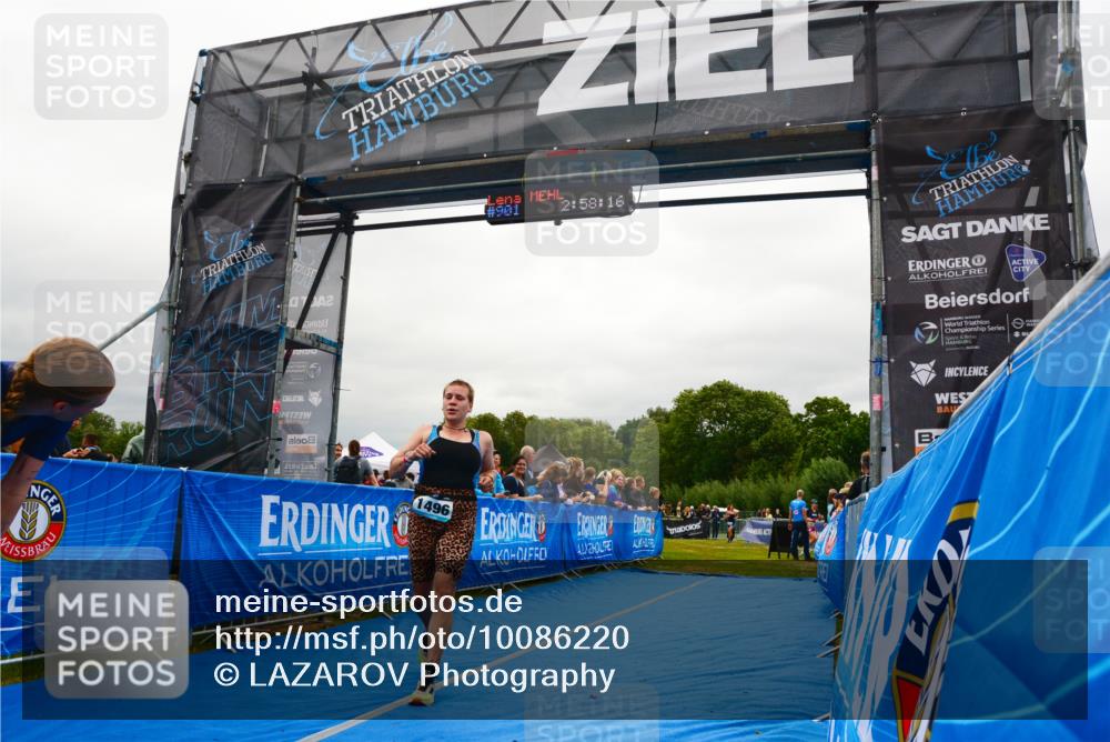 30.08.2026 - Elbe Triathlon Hamburg LAZAROV Photography http://msf.ph/oto/10086220 30.08.2026 11:58:36 Ziel 1496 meine-sportfotos.de