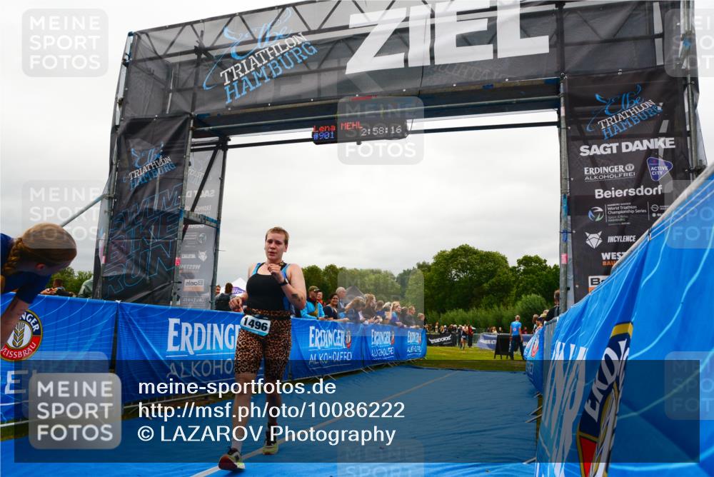 30.08.2026 - Elbe Triathlon Hamburg LAZAROV Photography http://msf.ph/oto/10086222 30.08.2026 11:58:36 Ziel 1496 meine-sportfotos.de