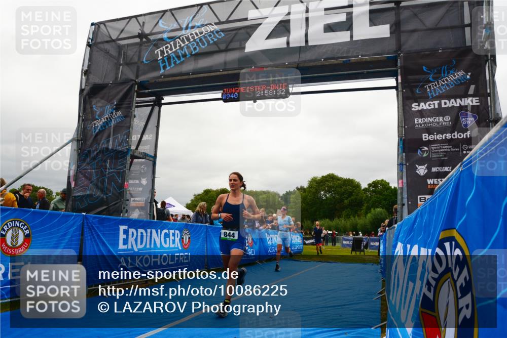 30.08.2026 - Elbe Triathlon Hamburg LAZAROV Photography http://msf.ph/oto/10086225 30.08.2026 11:58:45 Ziel 844, 1401, 1489, 1526, 1588 meine-sportfotos.de