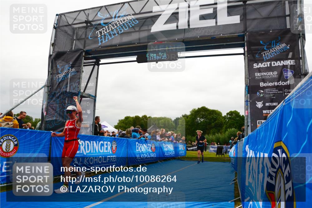 30.08.2026 - Elbe Triathlon Hamburg LAZAROV Photography http://msf.ph/oto/10086264 30.08.2026 11:59:26 Ziel 785, 859, 1131 meine-sportfotos.de