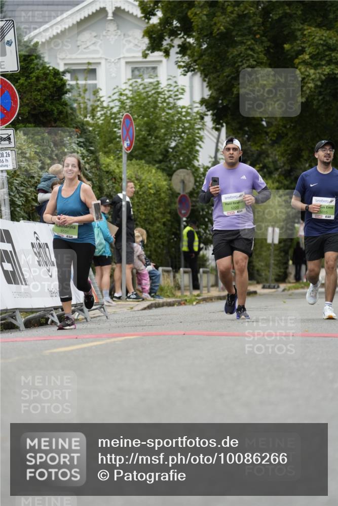 30.08.2026 - Blankeneser Heldenlauf Patografie http://msf.ph/oto/10086266 30.08.2026 10:43:50 Ziel 5015, 5220, 5531, 5758 meine-sportfotos.de