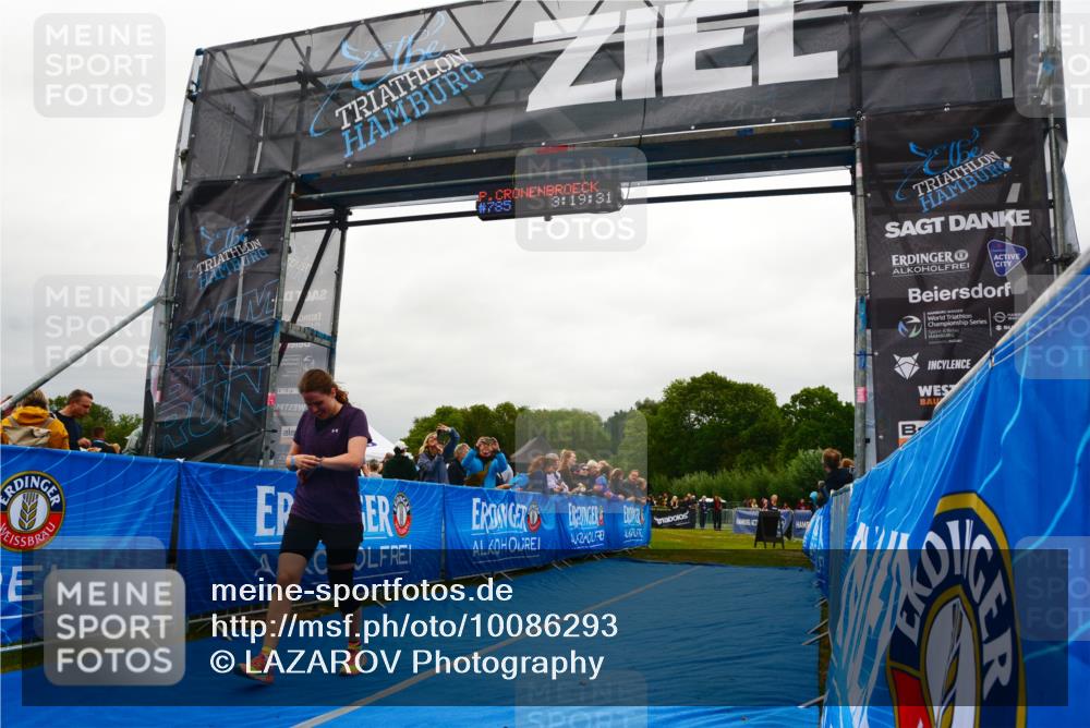 30.08.2026 - Elbe Triathlon Hamburg LAZAROV Photography http://msf.ph/oto/10086293 30.08.2026 11:59:33 Ziel 785, 859 meine-sportfotos.de