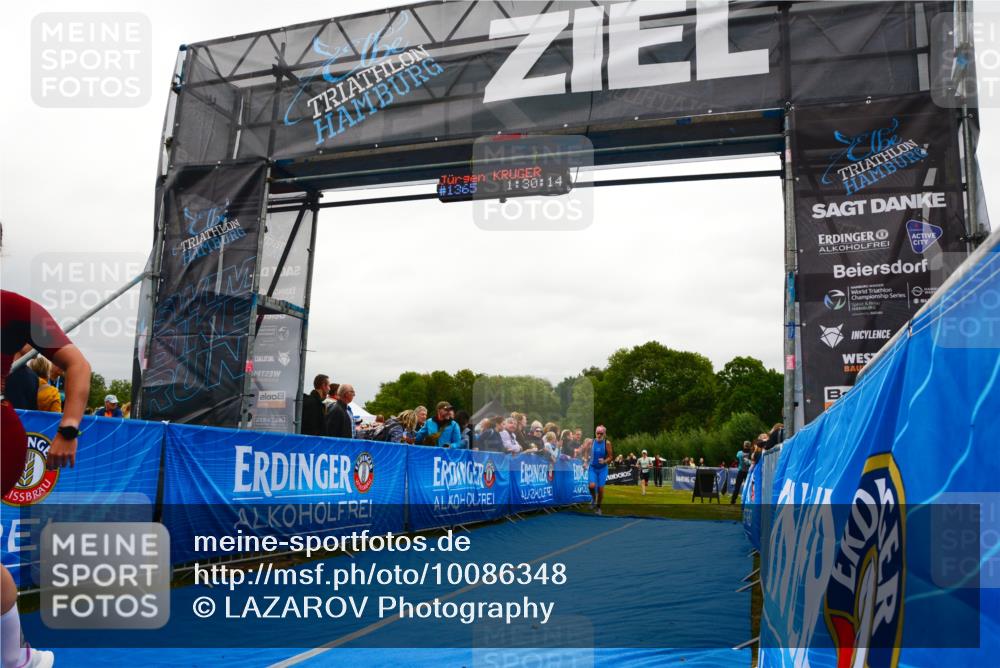 30.08.2026 - Elbe Triathlon Hamburg LAZAROV Photography http://msf.ph/oto/10086348 30.08.2026 12:00:17 Ziel 801, 1362, 1518 meine-sportfotos.de