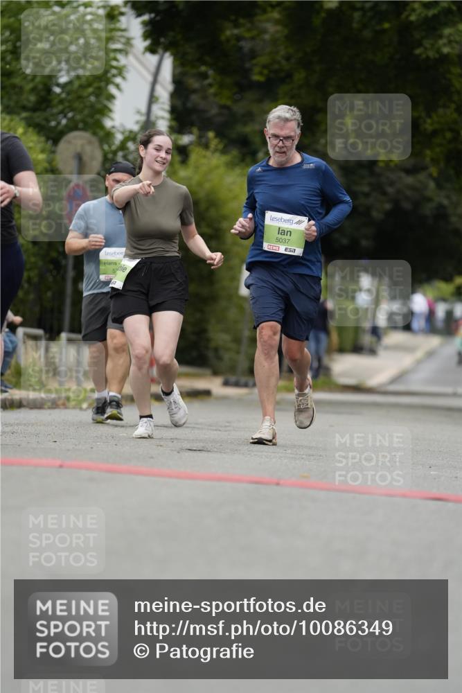 30.08.2026 - Blankeneser Heldenlauf Patografie http://msf.ph/oto/10086349 30.08.2026 10:45:08 Ziel 5037, 5038, 5417 meine-sportfotos.de