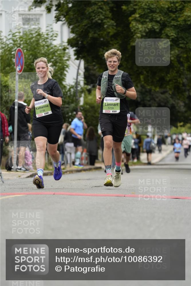 30.08.2026 - Blankeneser Heldenlauf Patografie http://msf.ph/oto/10086392 30.08.2026 10:45:55 Ziel 5519, 5520, 5738, 5739 meine-sportfotos.de