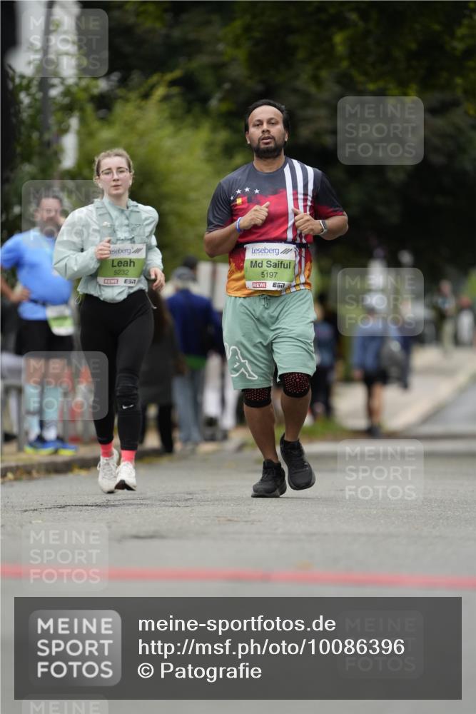30.08.2026 - Blankeneser Heldenlauf Patografie http://msf.ph/oto/10086396 30.08.2026 10:45:58 Ziel 5738, 5739 meine-sportfotos.de
