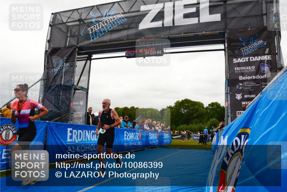 30.08.2026 - Elbe Triathlon Hamburg LAZAROV Photography http://msf.ph/oto/10086399 30.08.2026 12:00:45 Ziel 787, 975 meine-sportfotos.de