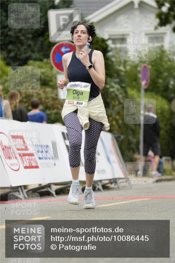 30.08.2026 - Blankeneser Heldenlauf Patografie http://msf.ph/oto/10086445 30.08.2026 10:46:52 Ziel 5012, 5054, 5418, 5508, 5869 meine-sportfotos.de