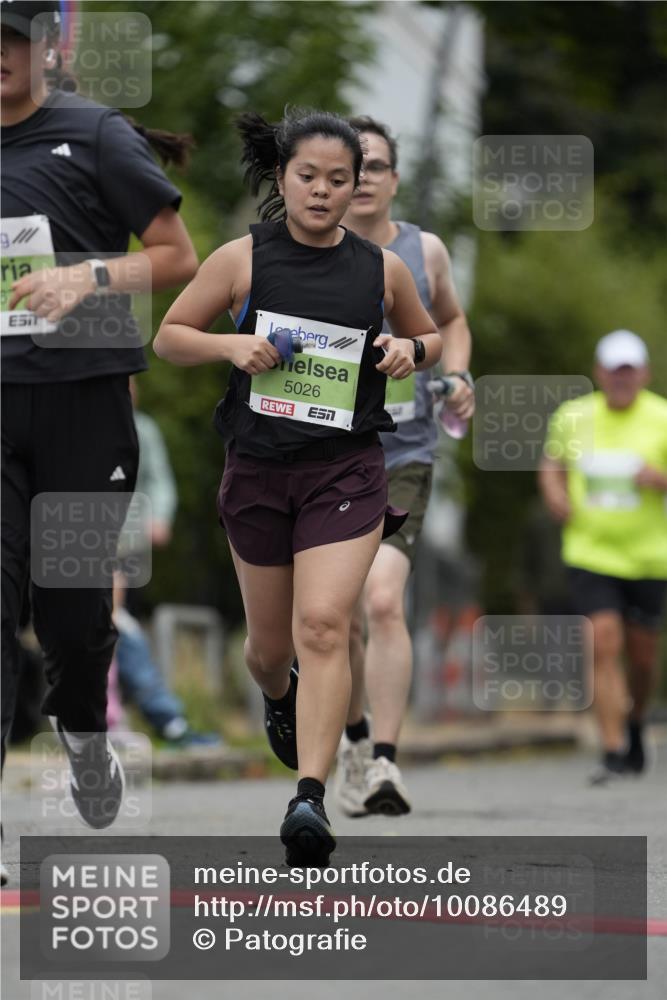 30.08.2026 - Blankeneser Heldenlauf Patografie http://msf.ph/oto/10086489 30.08.2026 10:47:43 Ziel 5026, 5335, 5367 meine-sportfotos.de