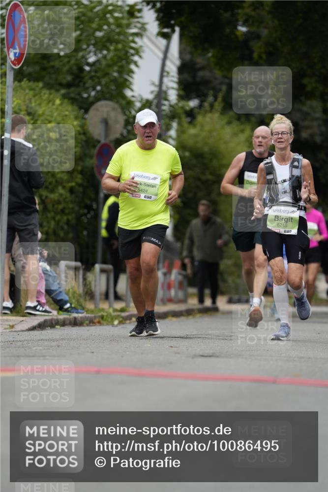 30.08.2026 - Blankeneser Heldenlauf Patografie http://msf.ph/oto/10086495 30.08.2026 10:47:48 Ziel 5026, 5335, 5367 meine-sportfotos.de