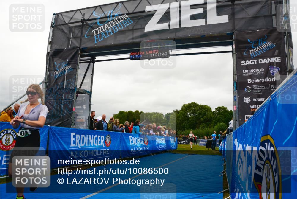 30.08.2026 - Elbe Triathlon Hamburg LAZAROV Photography http://msf.ph/oto/10086500 30.08.2026 12:02:03 Ziel 900, 1417 meine-sportfotos.de