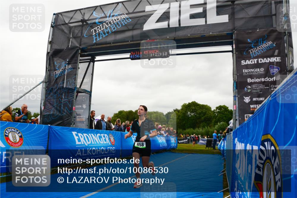 30.08.2026 - Elbe Triathlon Hamburg LAZAROV Photography http://msf.ph/oto/10086530 30.08.2026 12:02:23 Ziel 858, 1645 meine-sportfotos.de