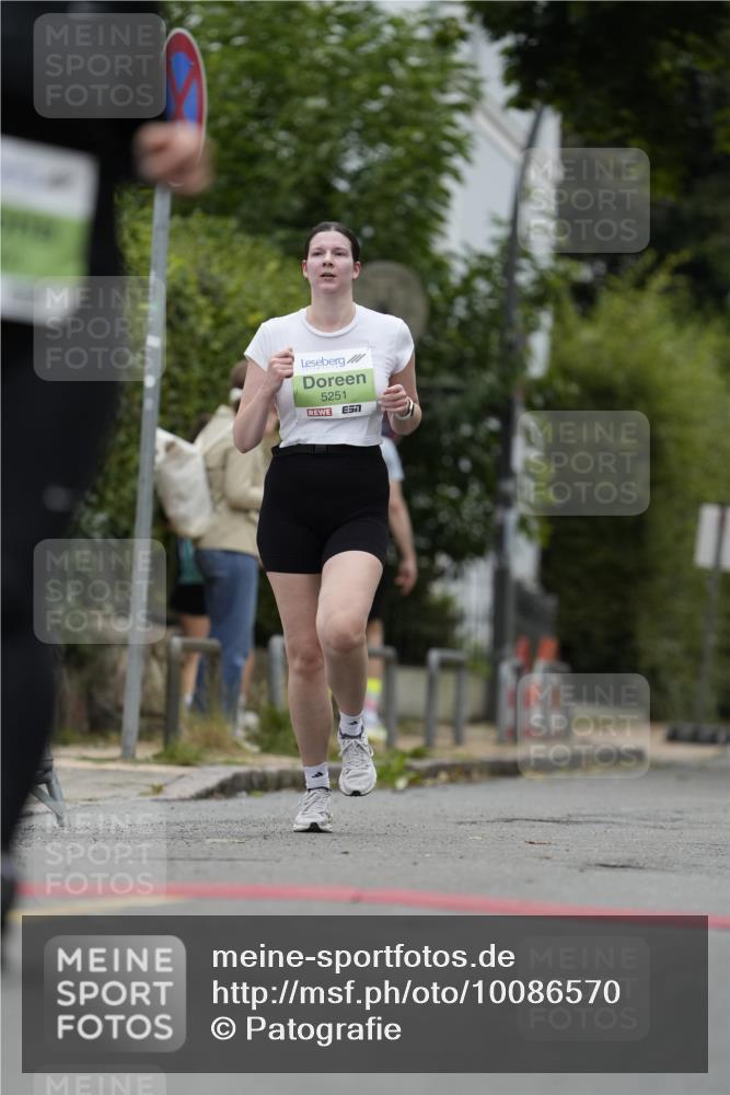 30.08.2026 - Blankeneser Heldenlauf Patografie http://msf.ph/oto/10086570 30.08.2026 10:48:41 Ziel 5060, 5251 meine-sportfotos.de