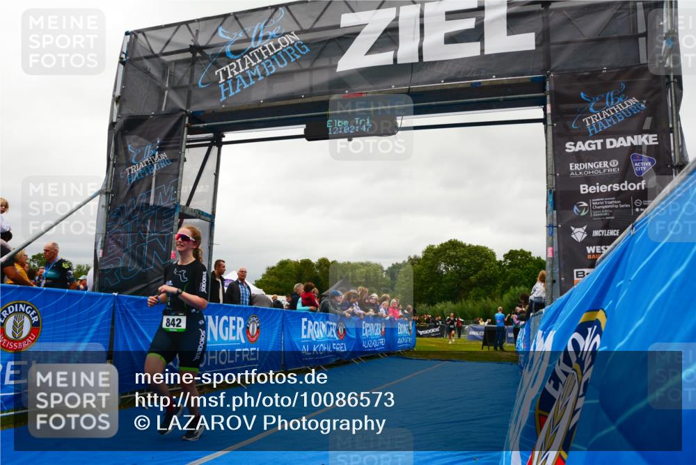30.08.2026 - Elbe Triathlon Hamburg LAZAROV Photography http://msf.ph/oto/10086573 30.08.2026 12:02:48 Ziel 842, 1579 meine-sportfotos.de
