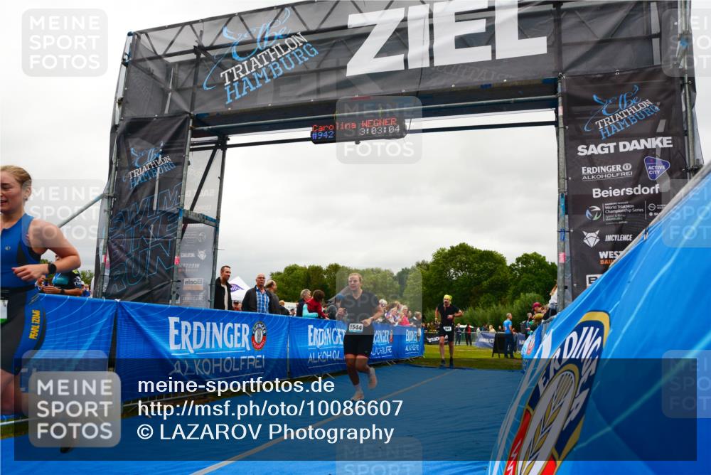 30.08.2026 - Elbe Triathlon Hamburg LAZAROV Photography http://msf.ph/oto/10086607 30.08.2026 12:03:03 Ziel 764, 942, 1544 meine-sportfotos.de