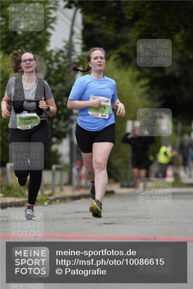 30.08.2026 - Blankeneser Heldenlauf Patografie http://msf.ph/oto/10086615 30.08.2026 10:49:38 Ziel 5234, 5477, 5512 meine-sportfotos.de