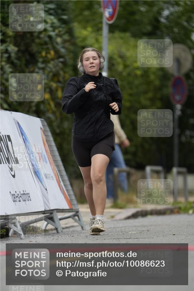 30.08.2026 - Blankeneser Heldenlauf Patografie http://msf.ph/oto/10086623 30.08.2026 10:49:52 Ziel 5412 meine-sportfotos.de
