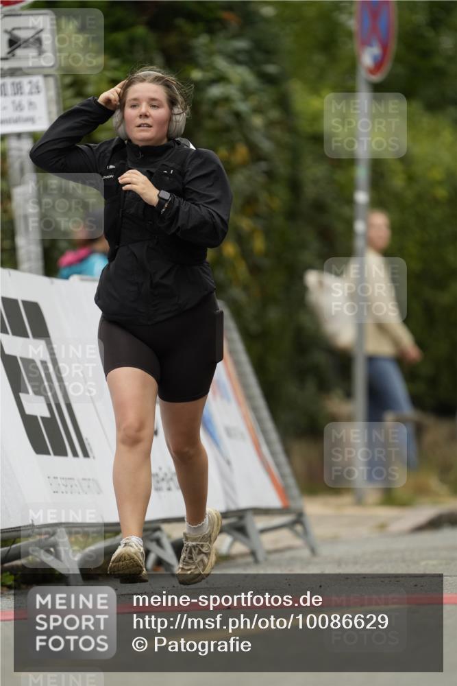 30.08.2026 - Blankeneser Heldenlauf Patografie http://msf.ph/oto/10086629 30.08.2026 10:49:54 Ziel 5412 meine-sportfotos.de