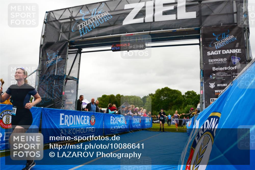 30.08.2026 - Elbe Triathlon Hamburg LAZAROV Photography http://msf.ph/oto/10086641 30.08.2026 12:03:17 Ziel 865, 1391, 1560 meine-sportfotos.de
