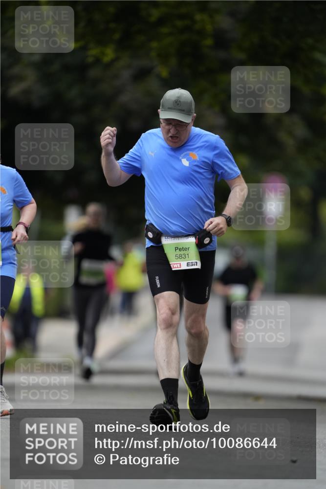 30.08.2026 - Blankeneser Heldenlauf Patografie http://msf.ph/oto/10086644 30.08.2026 10:50:18 Ziel 5860 meine-sportfotos.de