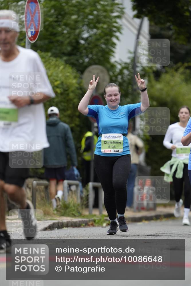 30.08.2026 - Blankeneser Heldenlauf Patografie http://msf.ph/oto/10086648 30.08.2026 10:50:20 Ziel 5136, 5707, 5831, 5860 meine-sportfotos.de