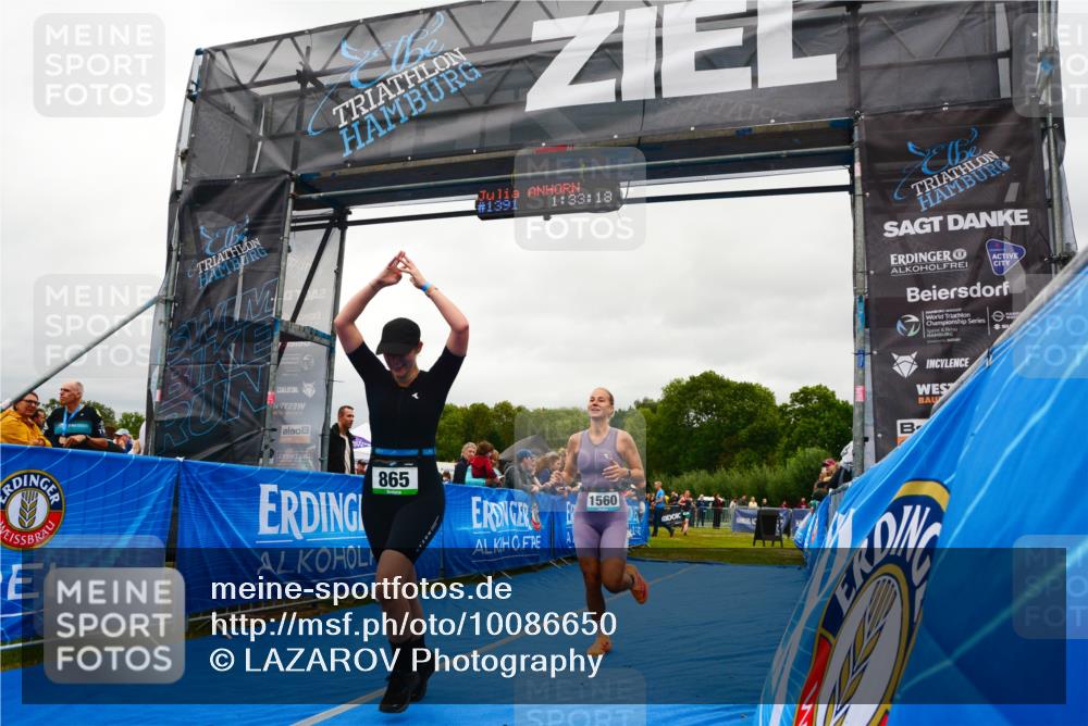 30.08.2026 - Elbe Triathlon Hamburg LAZAROV Photography http://msf.ph/oto/10086650 30.08.2026 12:03:20 Ziel 865, 952, 1391, 1560 meine-sportfotos.de