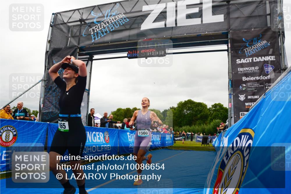 30.08.2026 - Elbe Triathlon Hamburg LAZAROV Photography http://msf.ph/oto/10086654 30.08.2026 12:03:20 Ziel 865, 952, 1391, 1560 meine-sportfotos.de