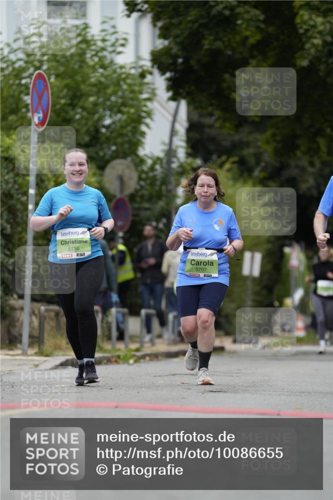 30.08.2026 - Blankeneser Heldenlauf Patografie http://msf.ph/oto/10086655 30.08.2026 10:50:22 Ziel 5136, 5707, 5831, 5860 meine-sportfotos.de