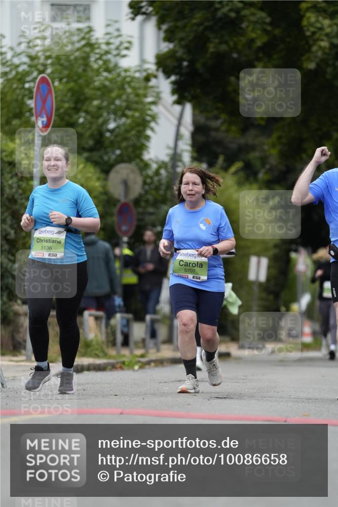 30.08.2026 - Blankeneser Heldenlauf Patografie http://msf.ph/oto/10086658 30.08.2026 10:50:22 Ziel 5136, 5707, 5831, 5860 meine-sportfotos.de