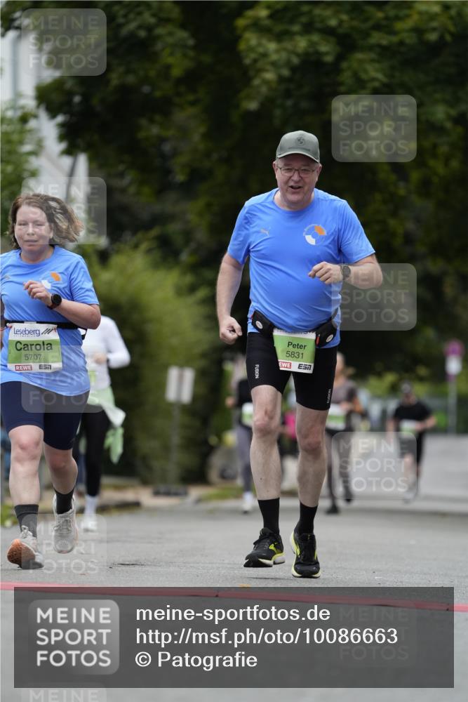 30.08.2026 - Blankeneser Heldenlauf Patografie http://msf.ph/oto/10086663 30.08.2026 10:50:23 Ziel 5136, 5707, 5831, 5860 meine-sportfotos.de