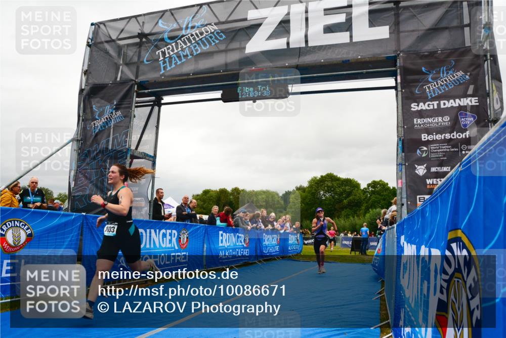 30.08.2026 - Elbe Triathlon Hamburg LAZAROV Photography http://msf.ph/oto/10086671 30.08.2026 12:03:39 Ziel 1388, 1420, 1466, 1500, 1503 meine-sportfotos.de