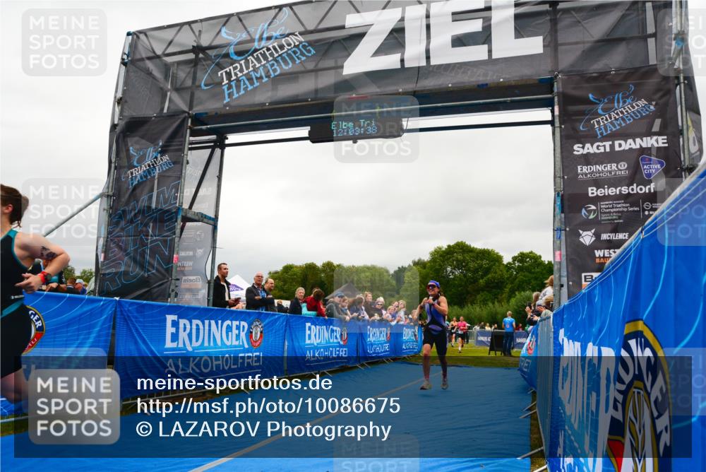 30.08.2026 - Elbe Triathlon Hamburg LAZAROV Photography http://msf.ph/oto/10086675 30.08.2026 12:03:39 Ziel 1388, 1420, 1466, 1500, 1503 meine-sportfotos.de