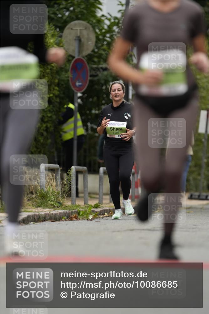 30.08.2026 - Blankeneser Heldenlauf Patografie http://msf.ph/oto/10086685 30.08.2026 10:50:37 Ziel 5056, 5102, 5290 meine-sportfotos.de